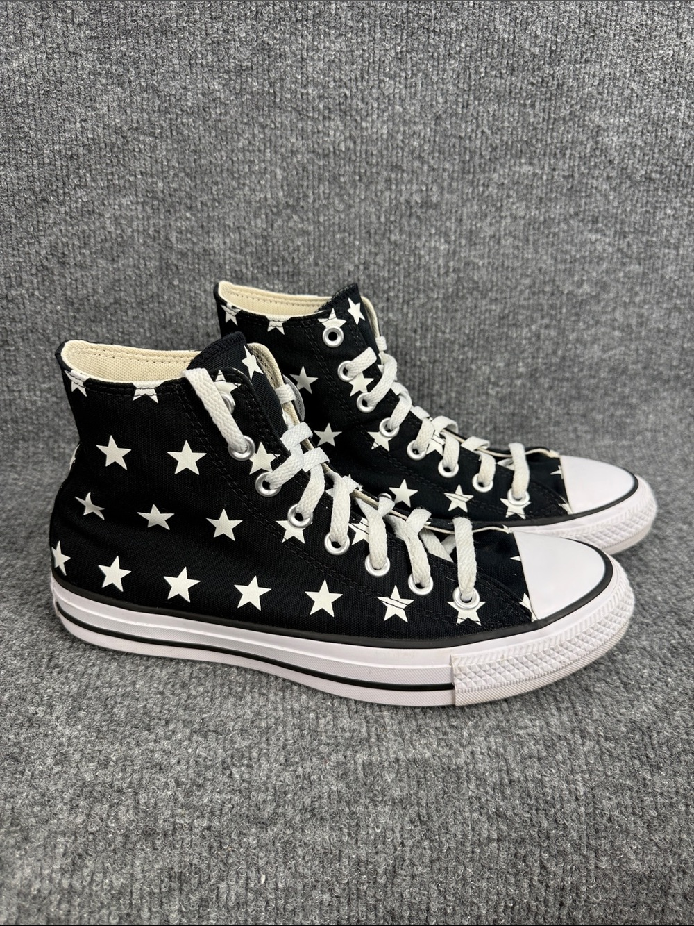 Converse Chuck Taylor All Star High-Top Sneakers Men’s 7 Women’s 9 NWOT